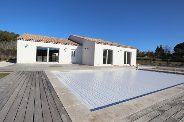 Offres de location Villa Meyreuil 13590